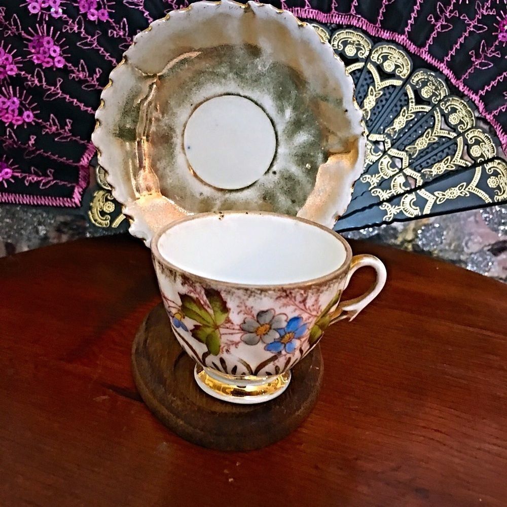 Vintage Porcelain Mini tea set with stand‎
